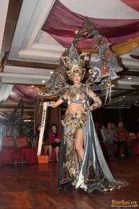 Foto Elvira Devinamira