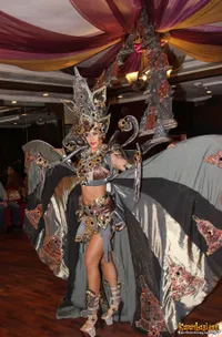 Foto Elvira Devinamira