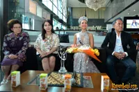 Foto Elvira Devinamira