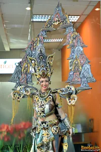 Foto Elvira Devinamira