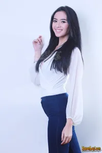 Foto Elvira Devinamira