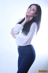 Foto Elvira Devinamira