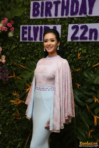 Foto Elvira Devinamira