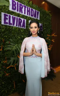 Foto Elvira Devinamira