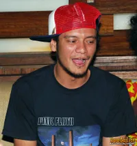 Foto Eno Netral