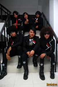 Foto Exims Band