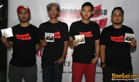 Foto Fade2Black