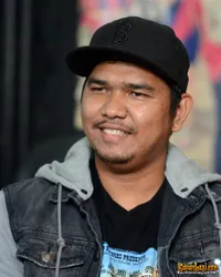 Foto Fajar Bustomi