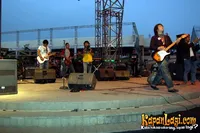 Foto Galaksi Band