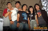 Foto Galaksi Band