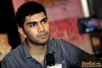 Foto Gandhi Fernando