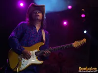 Foto Gugun Blues Shelter