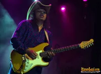 Foto Gugun Blues Shelter