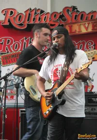 Foto Gugun Blues Shelter