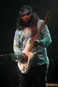 Foto Gugun Blues Shelter