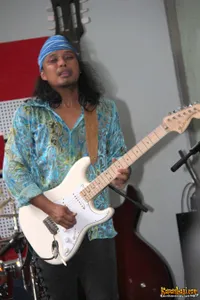 Foto Gugun Blues Shelter