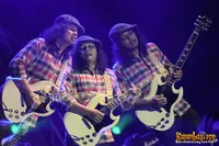 Foto Gugun Blues Shelter