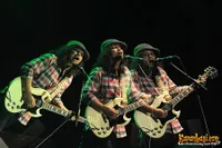 Foto Gugun Blues Shelter