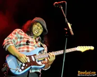 Foto Gugun Blues Shelter