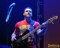 Foto Gugun Blues Shelter