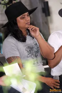 Foto Gugun Blues Shelter