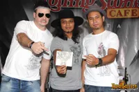 Foto Gugun Blues Shelter