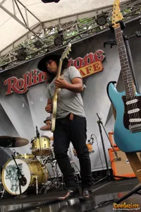 Foto Gugun Blues Shelter