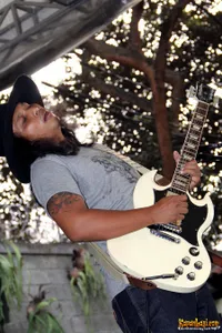 Foto Gugun Blues Shelter