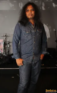 Foto Gugun Blues Shelter