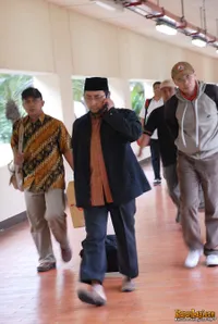 Foto Habiburrahman El Shirazy