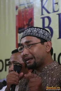 Foto Habiburrahman El Shirazy