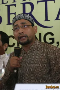 Foto Habiburrahman El Shirazy