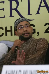 Foto Habiburrahman El Shirazy