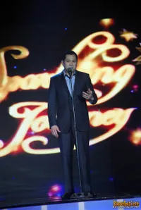 Foto Harry Tanoesoedibyo