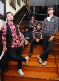 Foto Hello Band