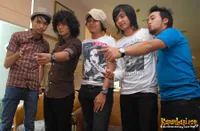 Foto Hello Band
