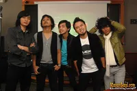 Foto Hello Band