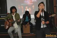 Foto Hello Band
