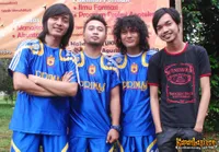 Foto Hello Band
