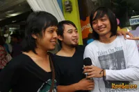 Foto Hello Band