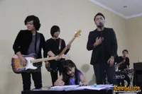 Foto Hello Band