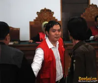 Foto Hengki Kawilarang