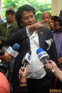 Foto Hotman Paris Hutapea