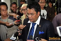 Foto Hotman Paris Hutapea