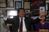 Foto Hotman Paris Hutapea