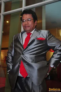 Foto Hotman Paris Hutapea