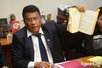 Foto Hotman Paris Hutapea