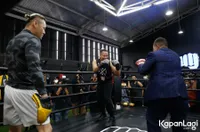 Foto Hotman Paris Hutapea