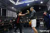 Foto Hotman Paris Hutapea