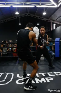 Foto Hotman Paris Hutapea